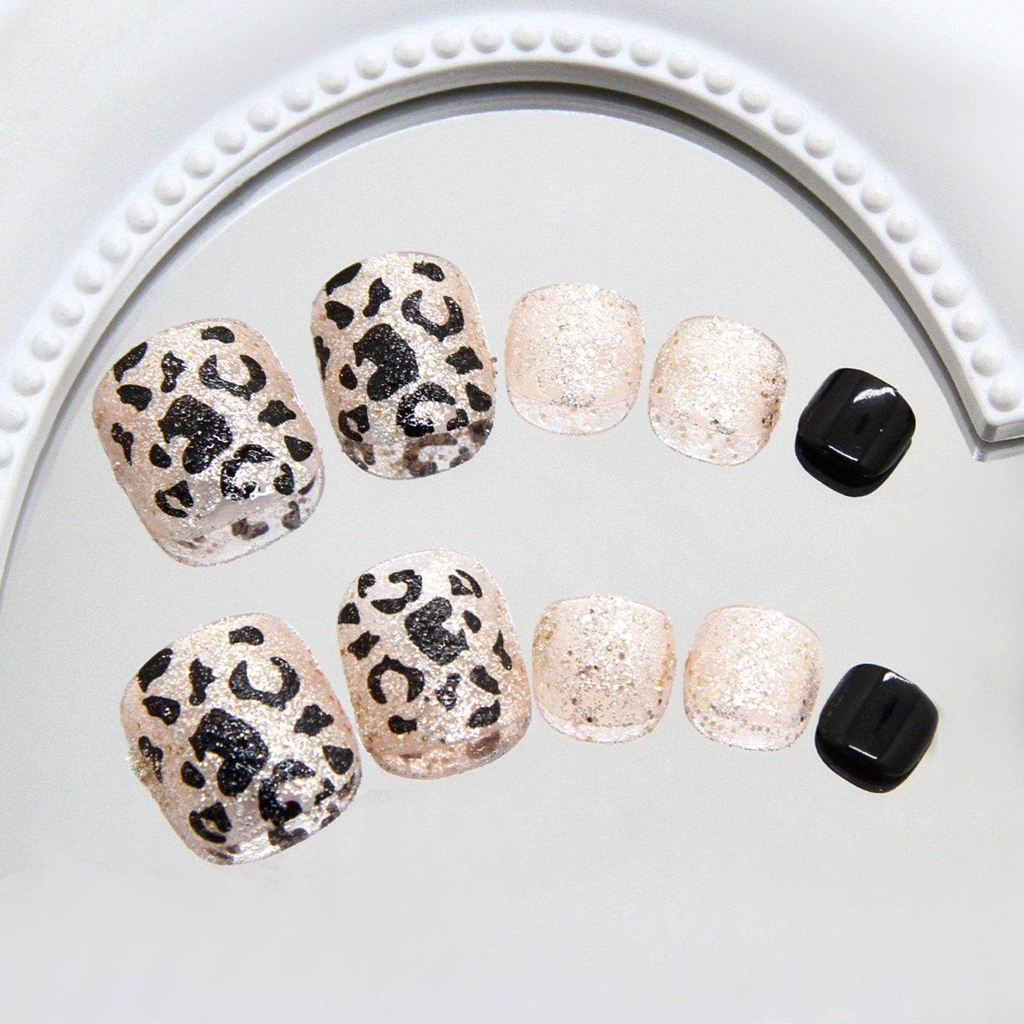 Press on Toenails Black Fake Toe nails with Gold Glitter Leopard Print Designs Glossy Short Square Toe nails Press ons Acrylic Stick on Toenails for Women 24Pcs