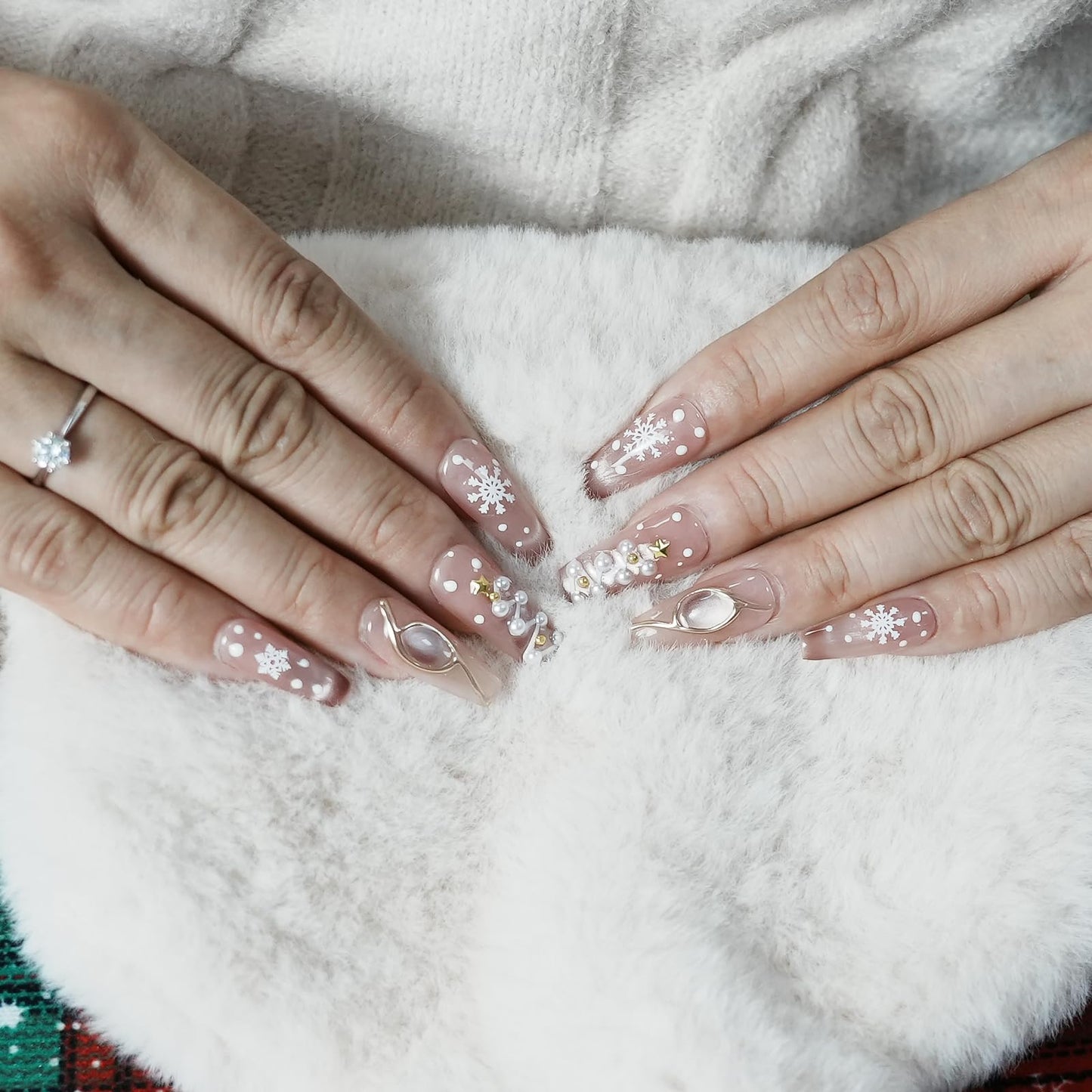 Tesytto Glitter Press on Nails - Sheer Pink Nude Acrylic Handmade Coffin False Nails Winter Xmas Tree with Pearls Snowflake Star for Women Girls (Holiday Opulence-A,S)