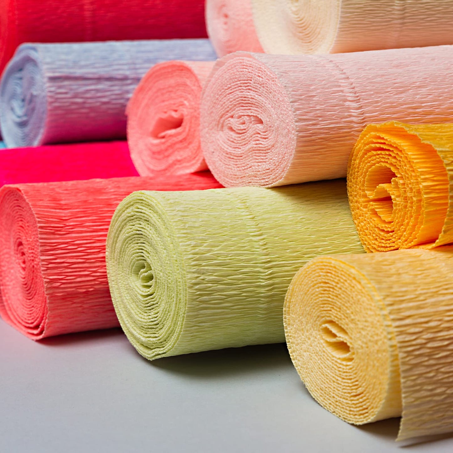 MECCANIXITY Crepe Paper Roll 7.5ft Long 20 Inch Wide for Wedding Ceremony Various Large Festivals Decoration, Green