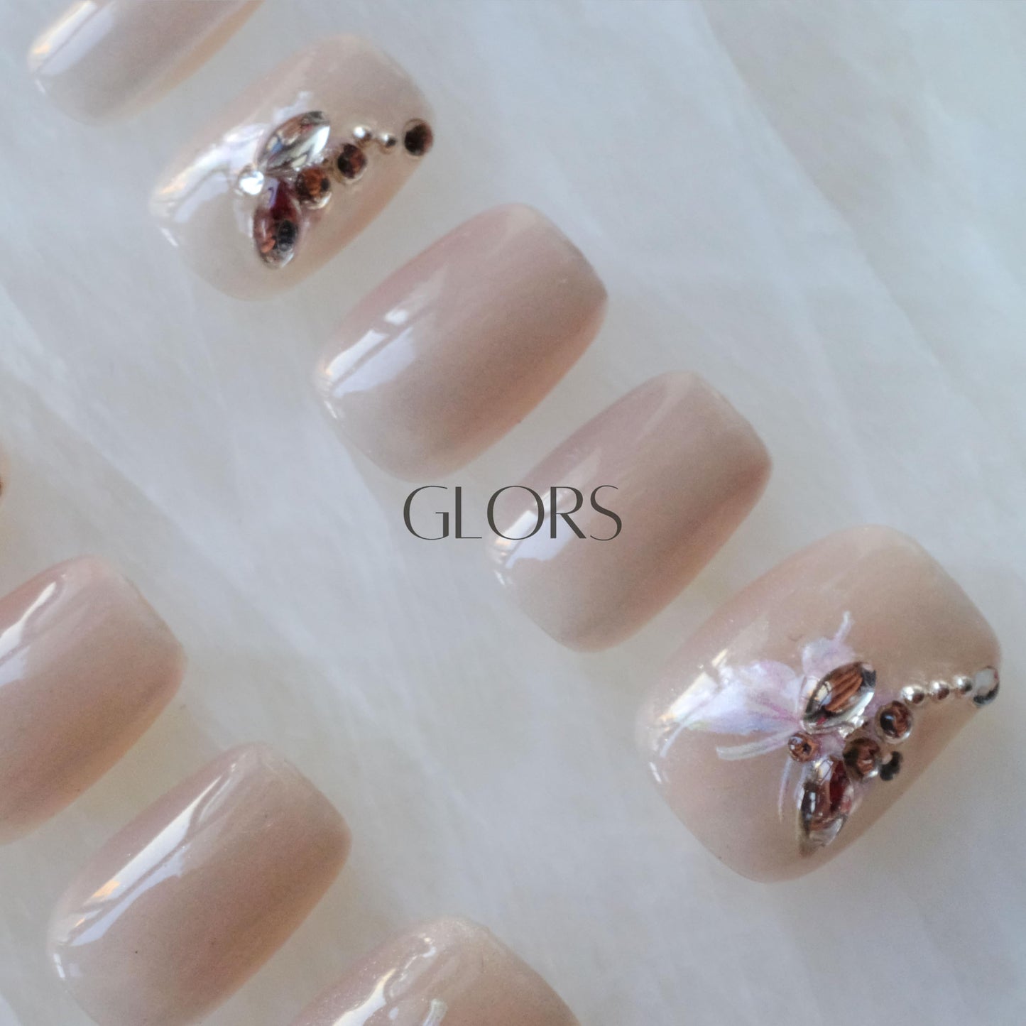 [GLORS] Purely Handmade Short Press On Nails | SCSbutterfly - Artistic Fake False Nail Tips with Butterfly | Salon Quality Cat-eye Nail Art in Short Square 10 pieces(XS, SS)