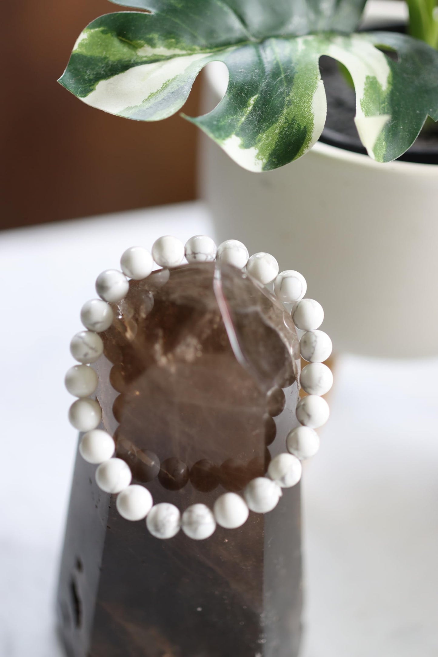 The Vida Handmade AAA+ Quality Crystal Stretch Elastic Bracelet - Nature Gemstone - Jewelry Gift - Holiday Gift - For Women & Men (Howlite)