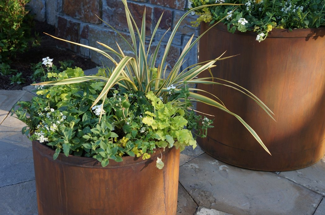 Bentintoshape Round Cor-Ten Planters