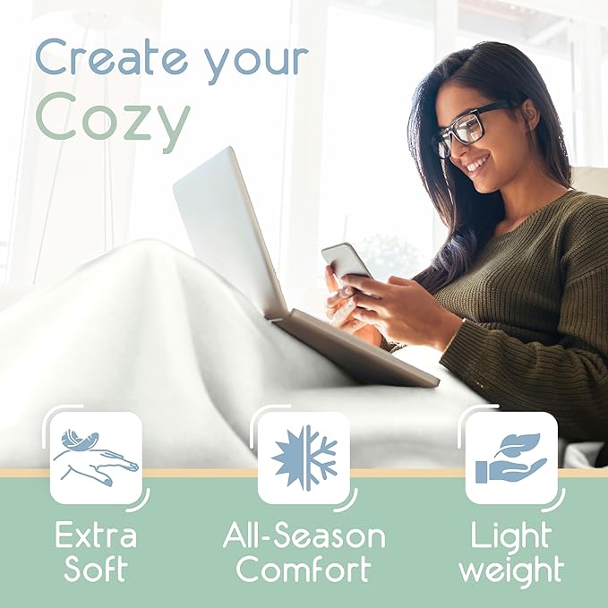 Vellux Twin Size Microfleece Blanket | Fleece Bed Blanket | All-Season Comfort| Supersoft Lightweight Throw Blanket | Plush Throw Blanket for Bed Couch or Sofa | Travel Blanket | Pet-Friendly | White