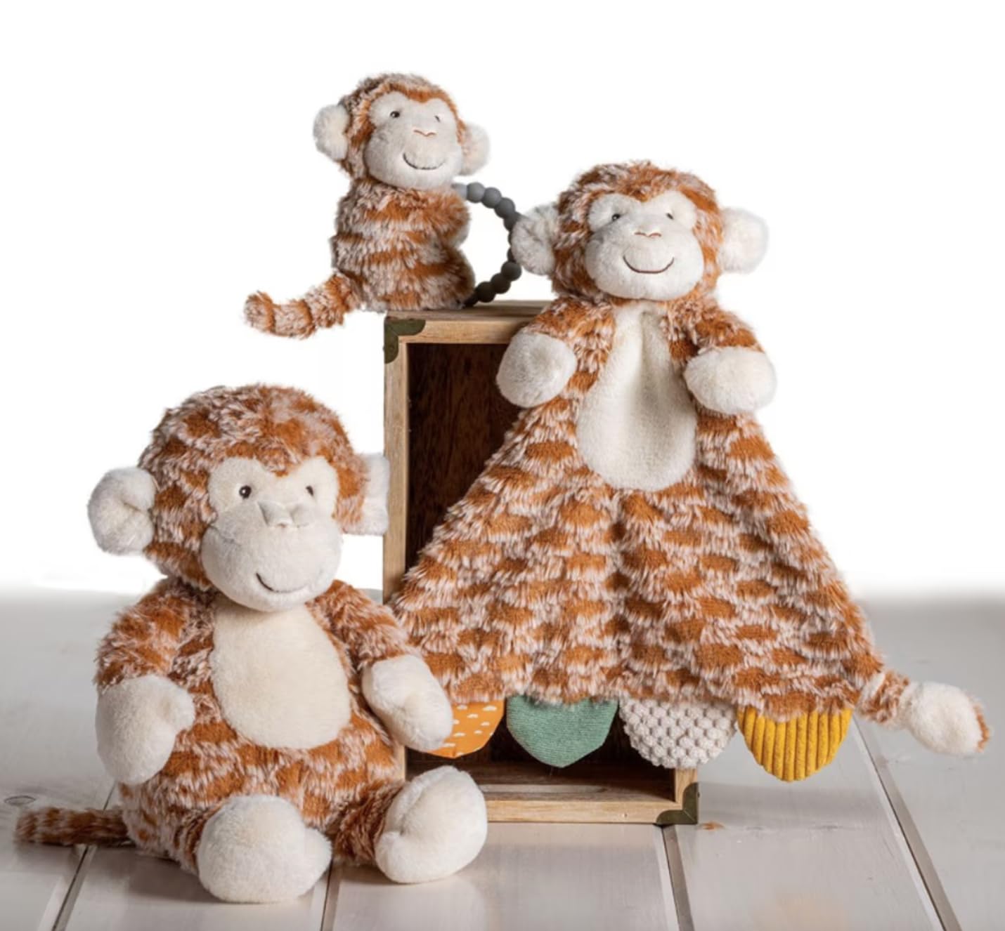 Mary Meyer Soft Baby Rattle with Soothing Teether Ring, 6-Inches, Afrique Monkey