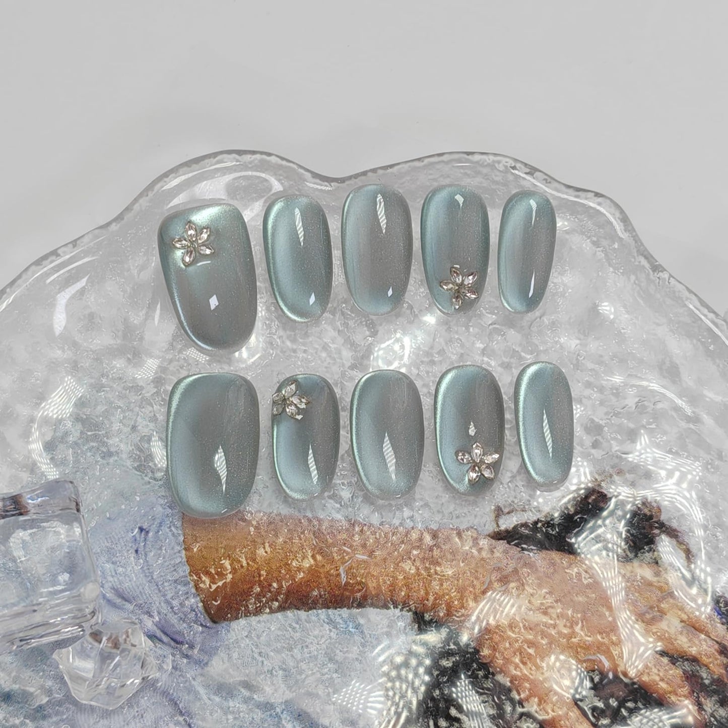 Short/Medium Oval Nails Handmade Glitter Press on Nails with Designs, Cat Eye/Aurora Women Reusable False Nails (Blue Sand#Small)