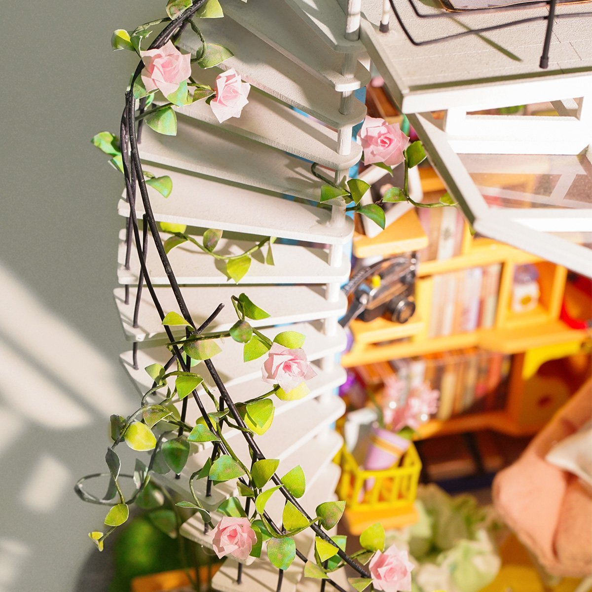 Rolife DIY Miniature Dollhouse Kit Duplex Loft Model Building Sets Gifts for Adults Women Men (Dora's Loft)