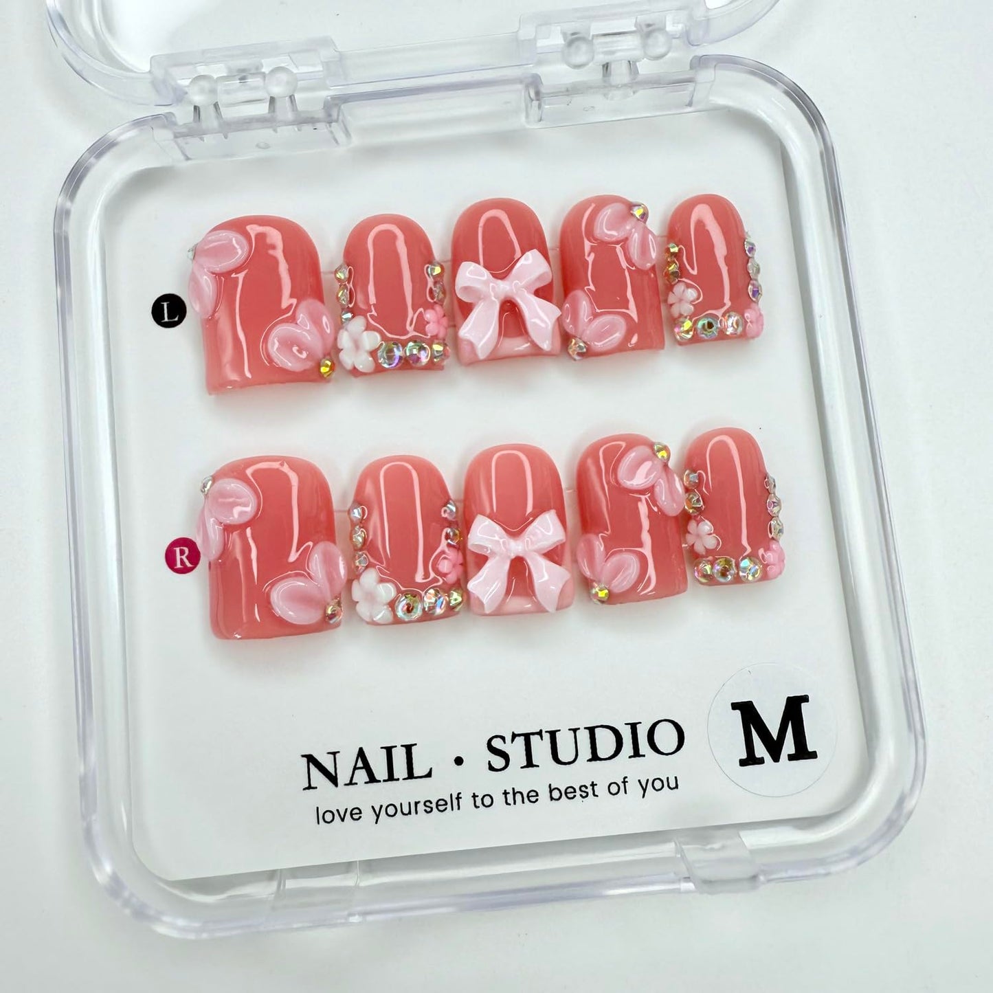 Handmade Press on Nails Short Square Fake Nails Rhinestones False Nails 3D Bow Flower Artificial Acrylic Thick Stick on Nails Handmade for Women Manicure Art Decorations (Size M)
