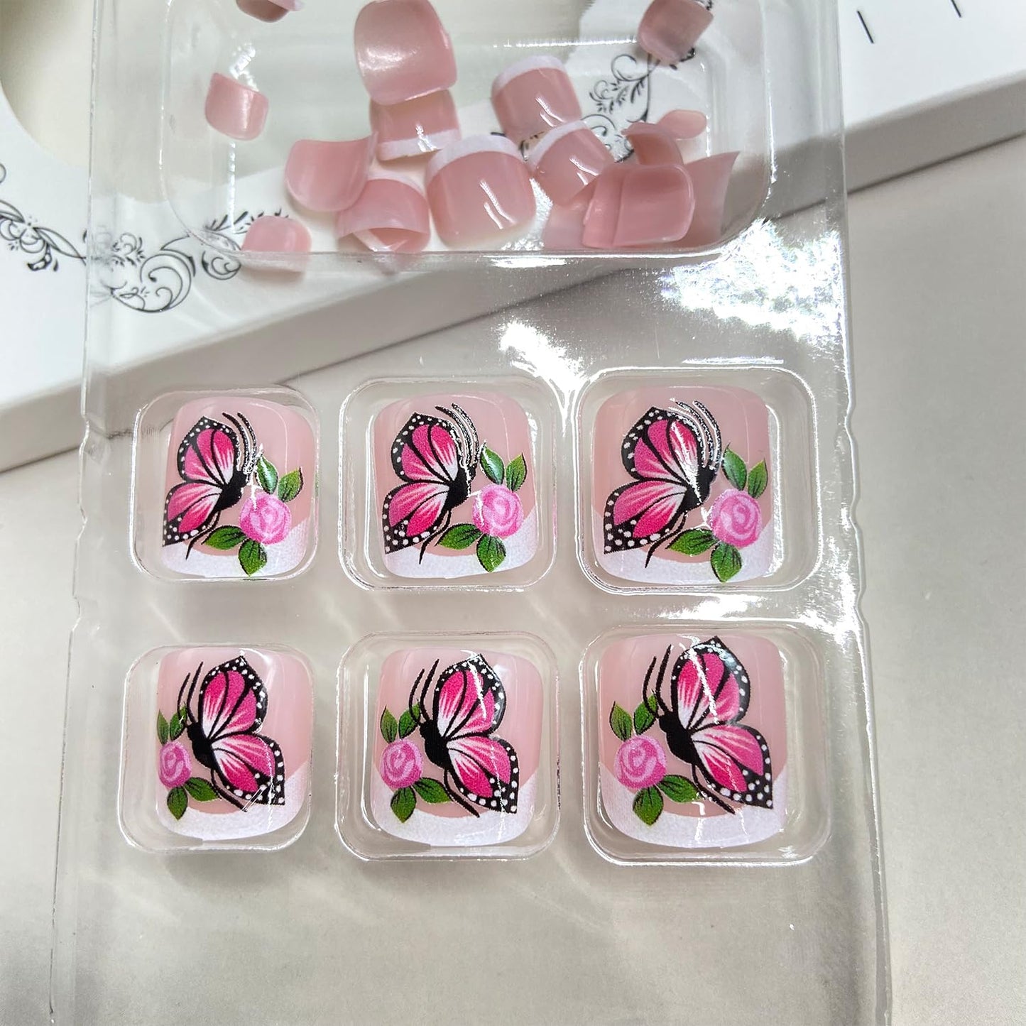 Flower Butterfly Press on Toenails Summer False Toenails White French Tip Toe Nails Reusable Full Cover Toe Nails for Women