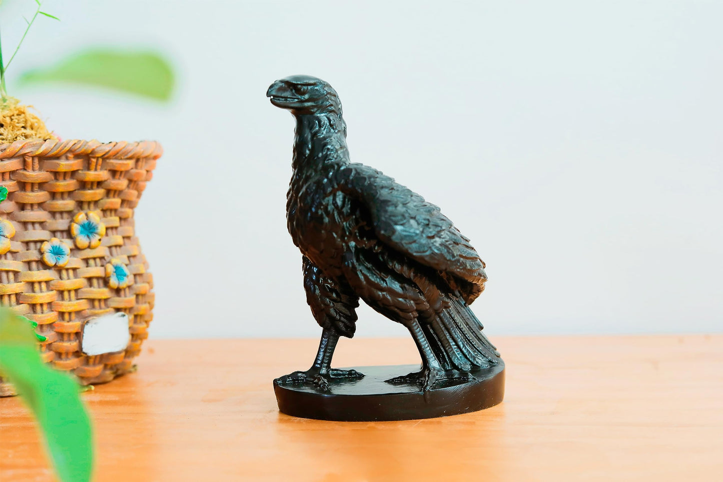 EASCHEER Eagle Statue 5.11" Gothic Black Bird Decor Eagle Figurine Falcon Statue Collectible Figurine…