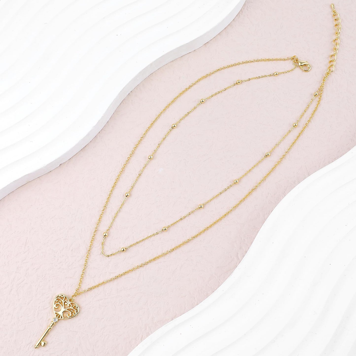 NEKOL Key Layering Necklace, Double-Layer Heart-Shaped Key Pendant with Cubic Zircon Inlay, Romantic and Elegant Design