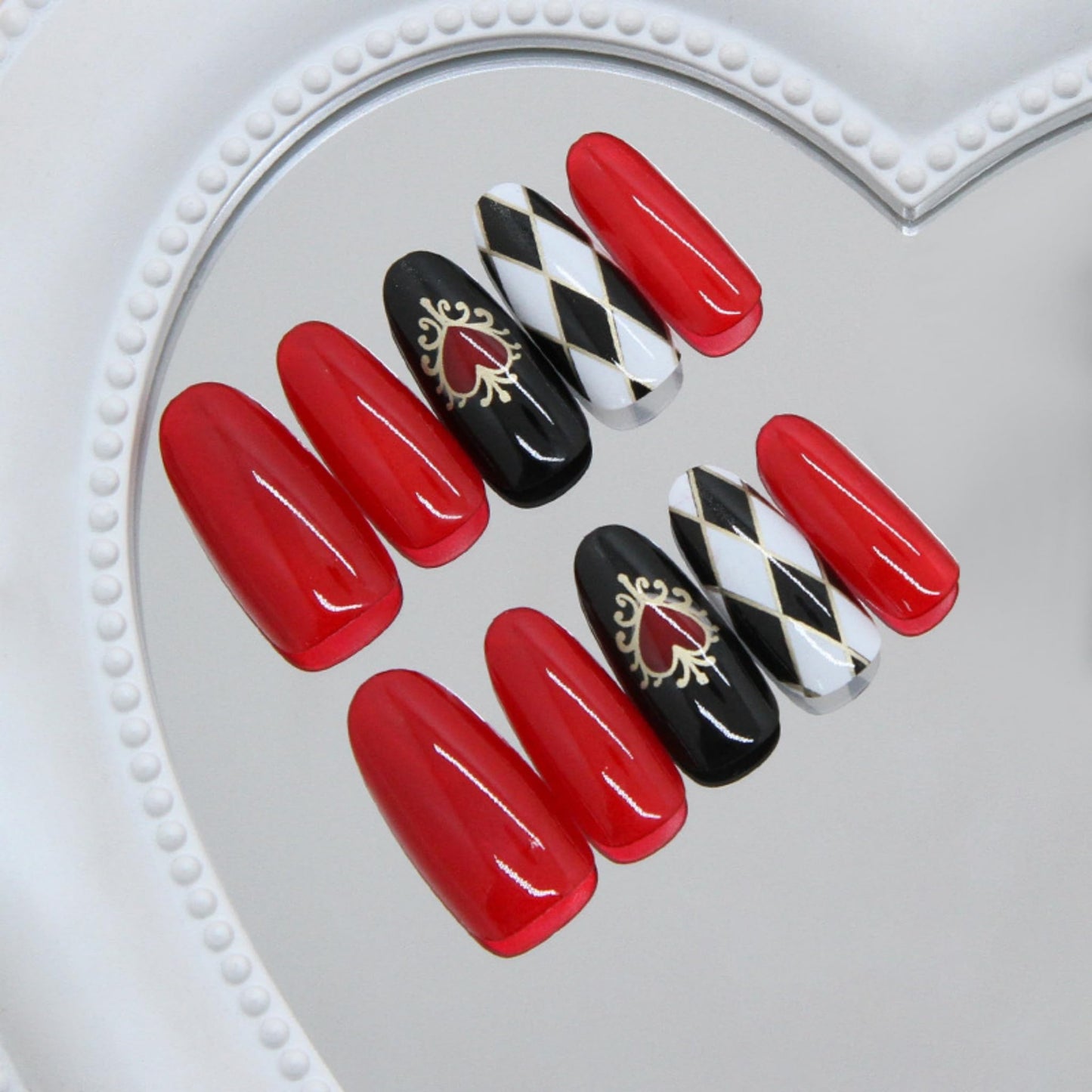 Almond Press on Nails Medium Fake Nails Red Artificial Nail Seeneey Heart Love Poker Stick on Nail for Women 30pcs