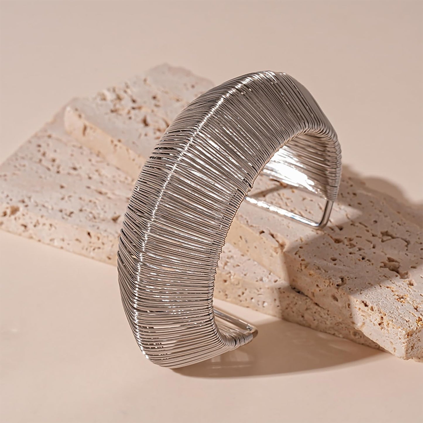 MOEEIJEW Chunky Gold Bangle Bracelets for Women Cuffs Bracelets Wide Hammered Bangle Statement Jewelry (Silver A)