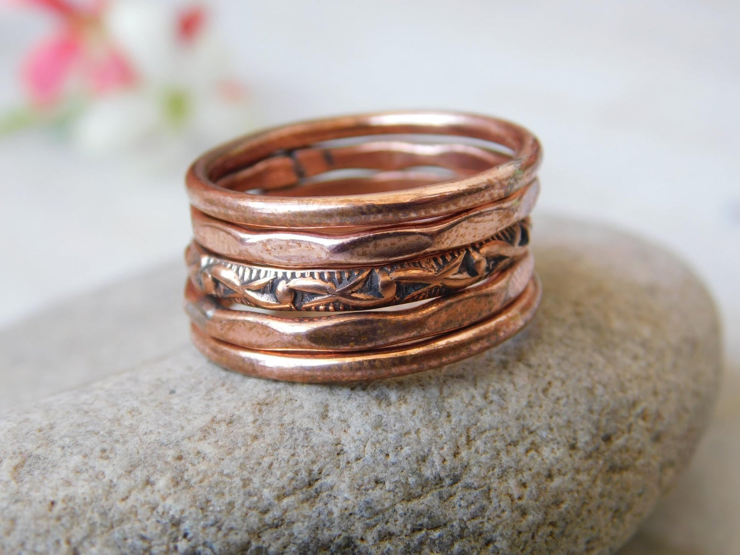 Set of 5 Hand Pure Copper Rings. Made with 100% Pure Raw Untreated Copper. Helps Reduce Finger Joint Pain and Swelling. Tibetan Healing Medicine Ring Set. (US-6.5)