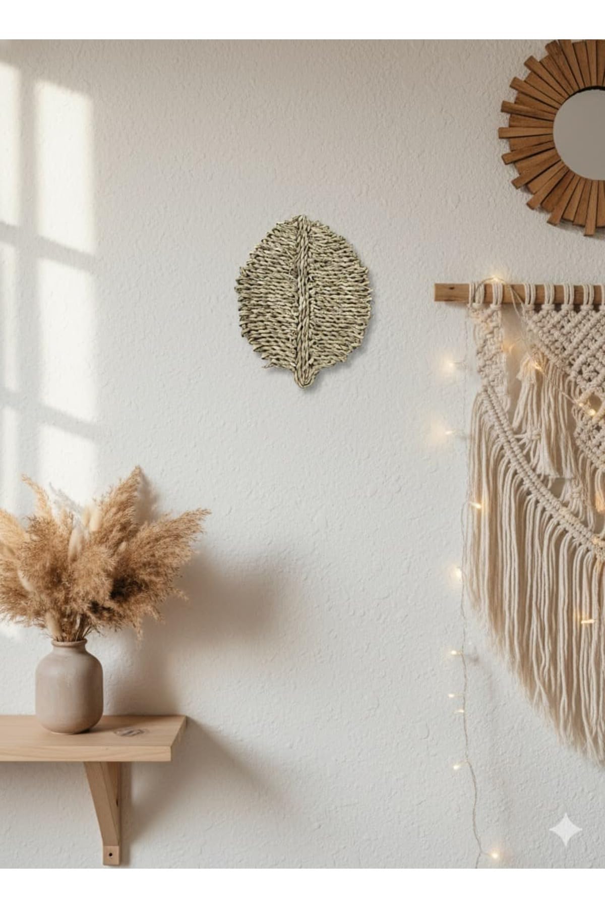 SODEF Handmade Reed Leaf Wall Decor - Bohemian Style Wall Hanging Ornament - Small Size 23 x 18 cm - Beige, 9x7 inch