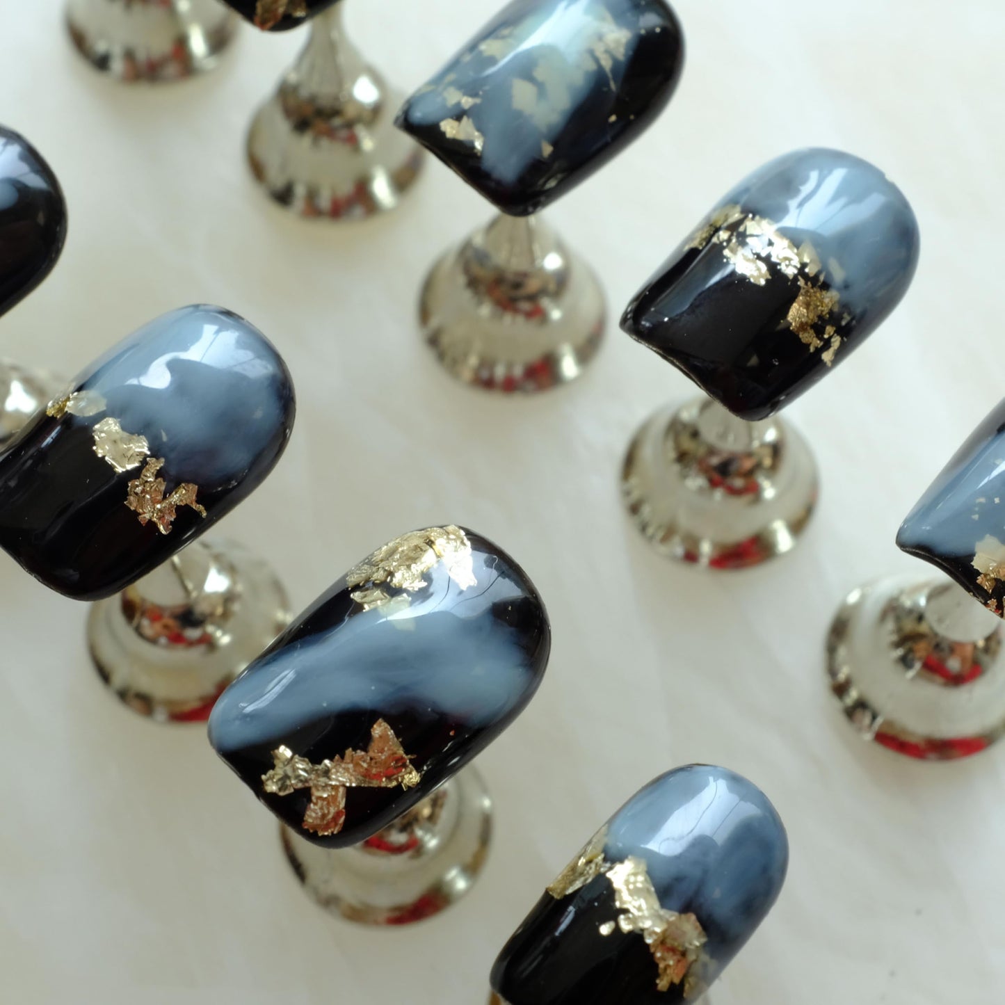 [GLORS] Short Square Press On Nails, Black and Blue with Gold Glitter Accents, 10 Pieces (Small, SS)