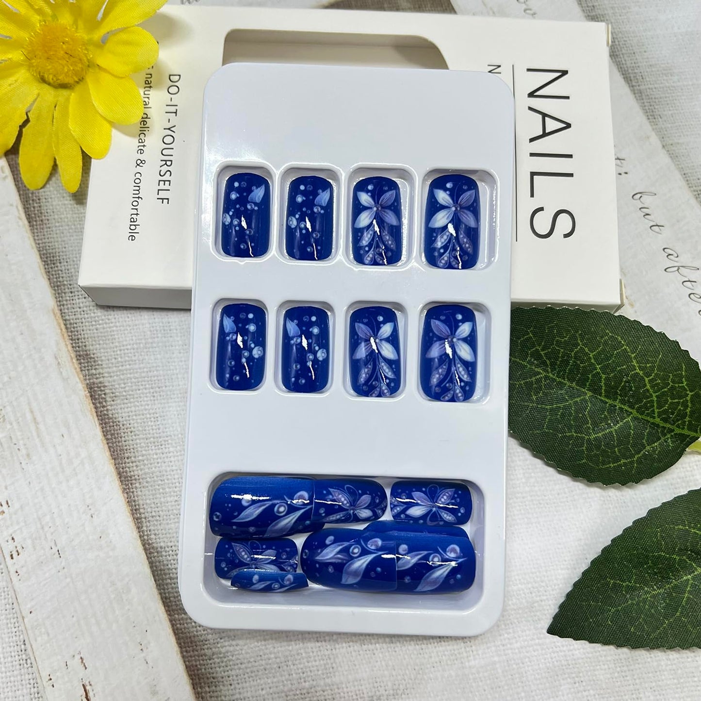 Dark Blue Press on Nails Short Square Fake Nails with White Flower Leaf Pearls Design Floral False Nail Acrylic Spring Summer Stick on Nail for Women 24Pcs