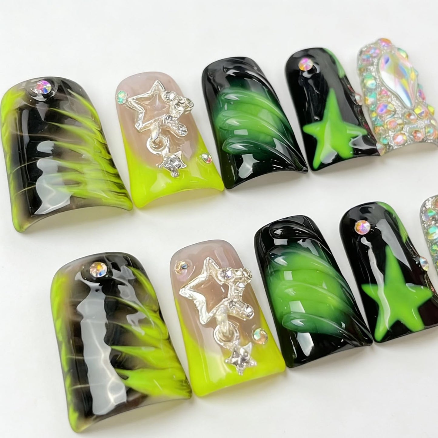 Handmade Press on Nails Medium Duck Nails,Black and Green Fake Nails with Star Rhinestone Design Reusable Acrylic Nature Stick on Nail Y2K False Nails for Wome (Size M)