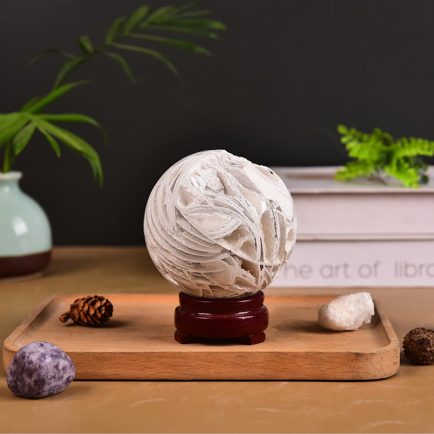 JIC Gem Natural Mexican White Agate Crystal Sphere Crystal Decorative Ball with Wooden Stand Meditation Balls for Witchcraft Reiki Gift 50-60mm