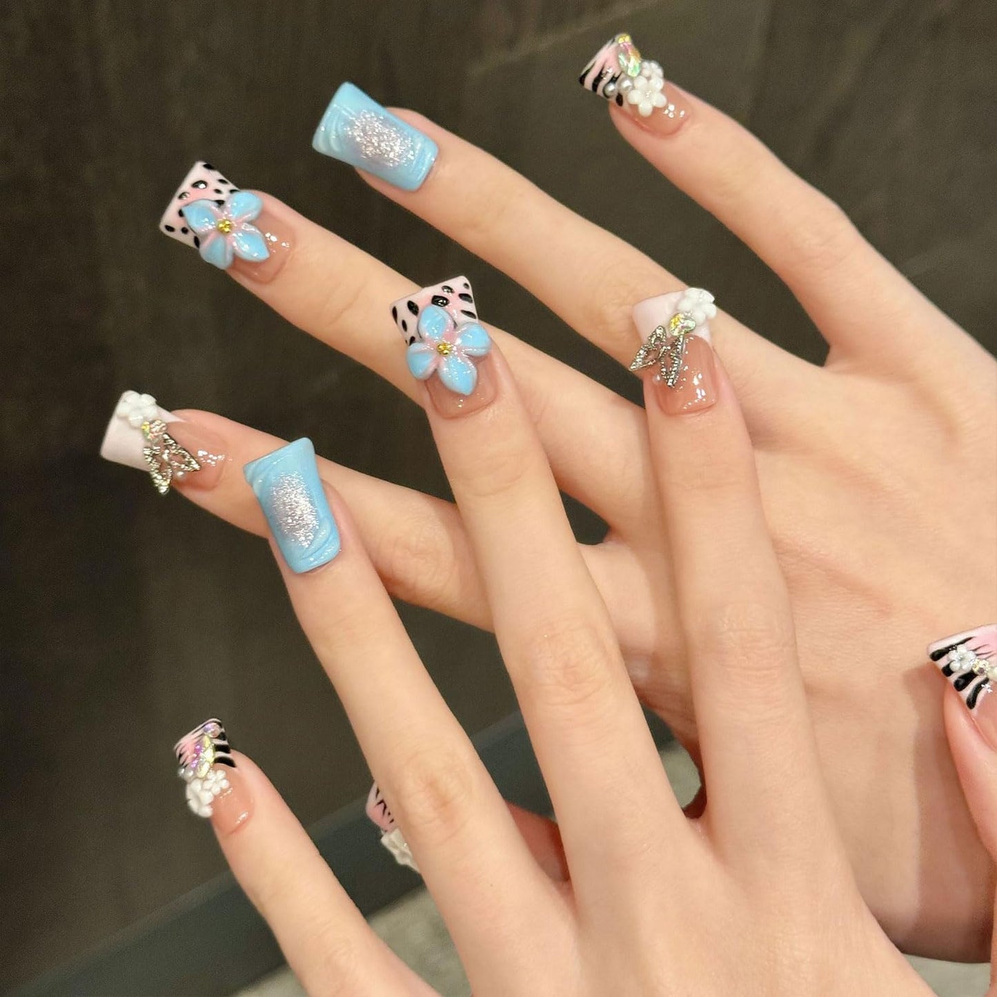 Medium Duck Press on Nails Handmade Nails Nude Pink False Nails with Luxury Rhinestone 5D Flower Art Design Thick False Nails Muti-Layer Gel Handmade Nail for Women (Size S)