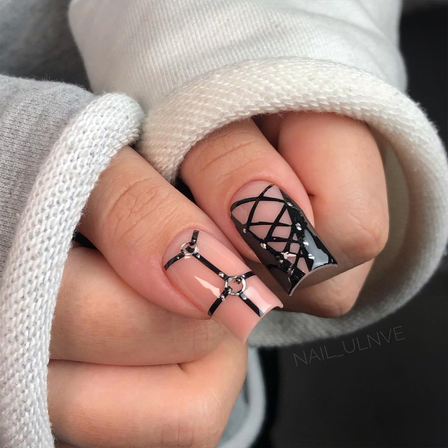 IMSOHOT Press on Nails Square Medium Fake Nails Black Nude Glossy Glue on Nails Full Cover Cute Leather Belt Stick on False Nails with Designs