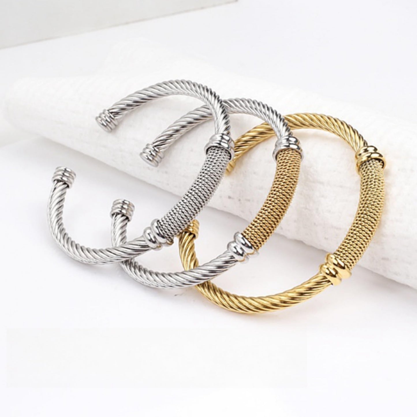 MENGSHA 14K Gold Plated Bracelet for Men for Women Open Adjustable Bangle Cuff Bracelet Chunky Twisted Bangle Bracelet for Women Stackable Bracelet Jwerelry Gift for Birthday Graduation Anniversary