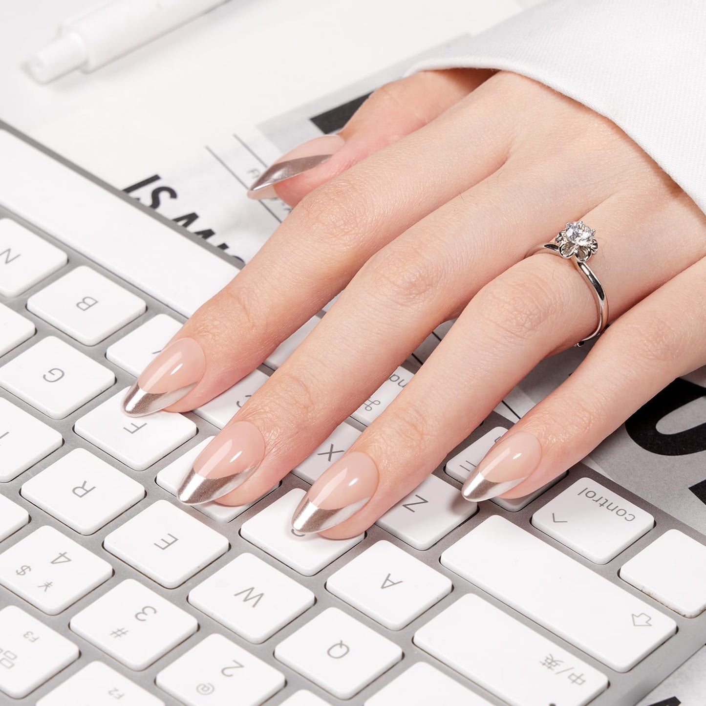 VSALON Almond Short Press on Nails, Silver Chrome Finish Glossy French Tip & Lamp