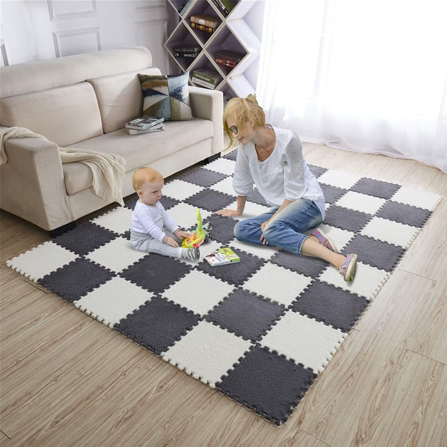 20pcs Plush Puzzle Foam Floor Mat, 11.8x11.8in Soft Interlocking Carpet Tiles，Anti-Slip Puzzle Area Rug Playmat for Room，Green
