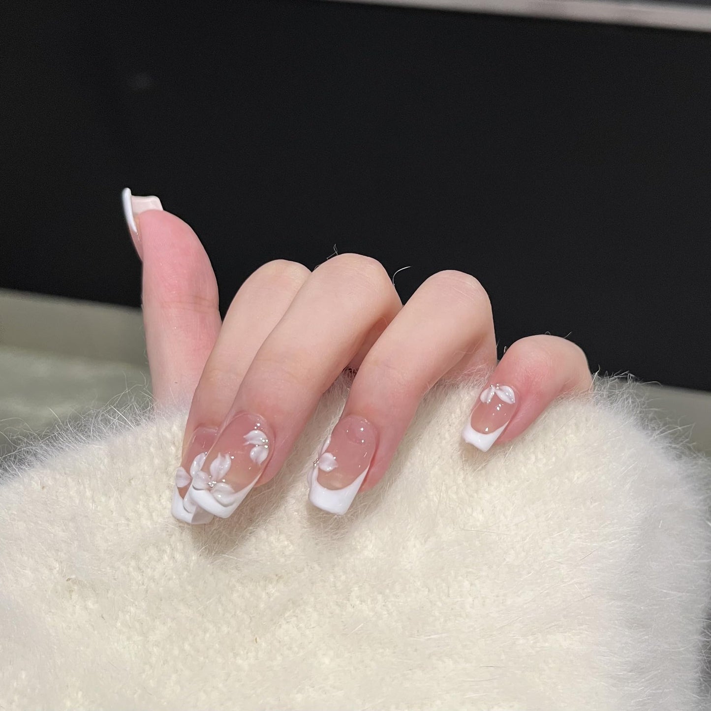 TENPAL 10Pcs Handmade Press On Nails Medium With Tools,Nude White French Tip Square Fake Nails with Designs,Hand-Painted White Floral Sculpted Salon Acrylic Glue on Nails for Wedding Party Daily(XS)