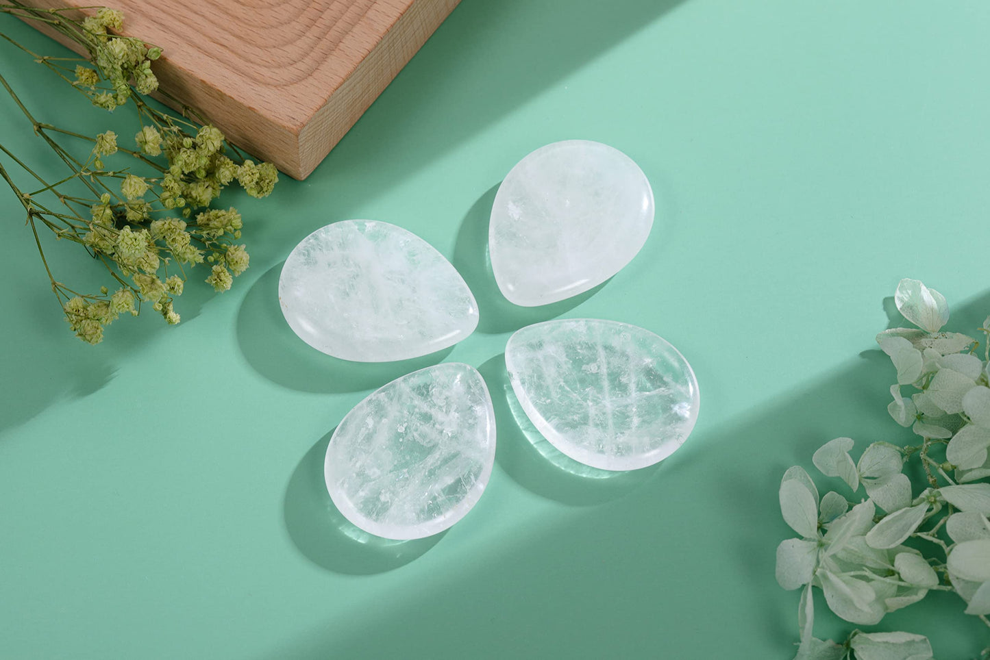 CrystalTears Clear Quartz Crystal Worry Stone Thumble Polished Healing Crystals Pocket Palm Stone Thumb Worry Stones for Anxiety Stress Relief Crystal Therapy