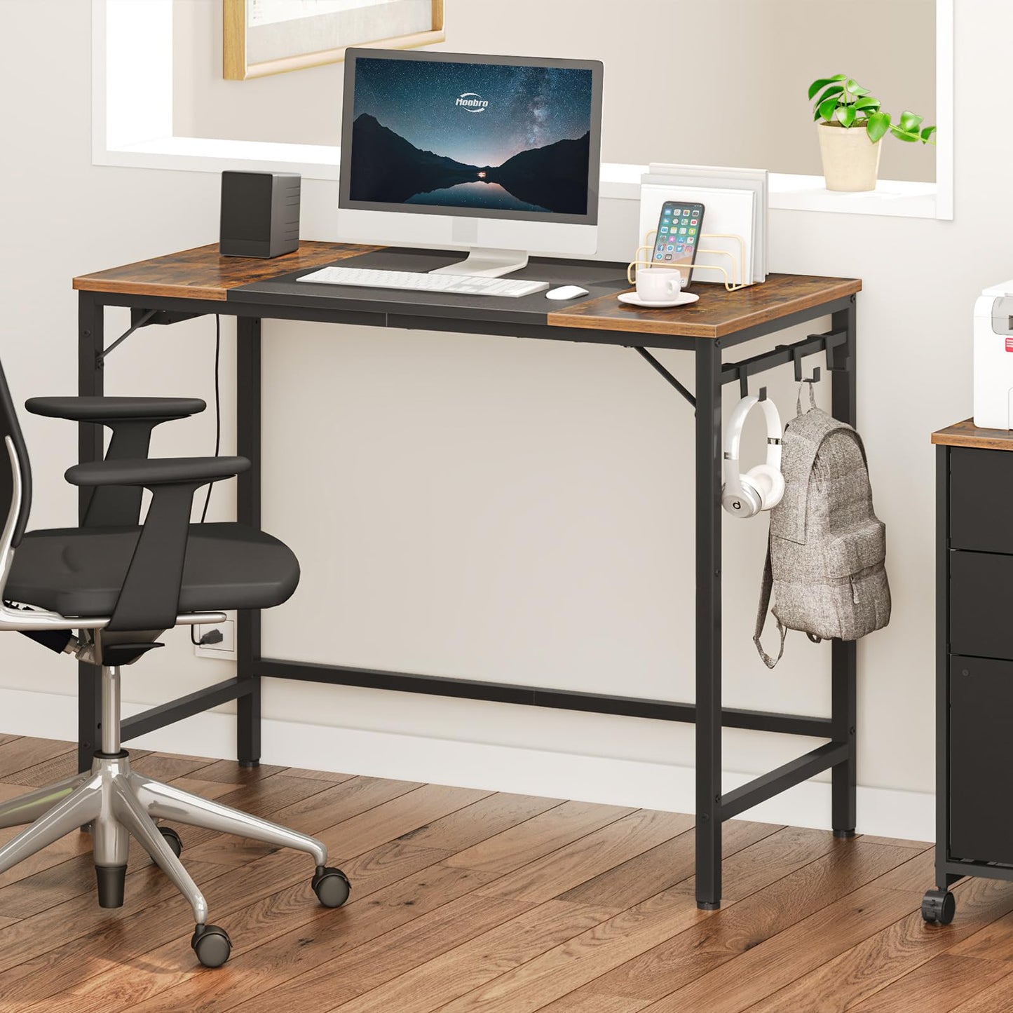 HOOBRO Computer Desk, Home Office Desk with Power Outlet, Modern Study Writing Desk with 3 Hooks for Study Room, Home Office, Sturdy and Stable, Easy to Assemble, Rustic Brown and Black BF40UDN01