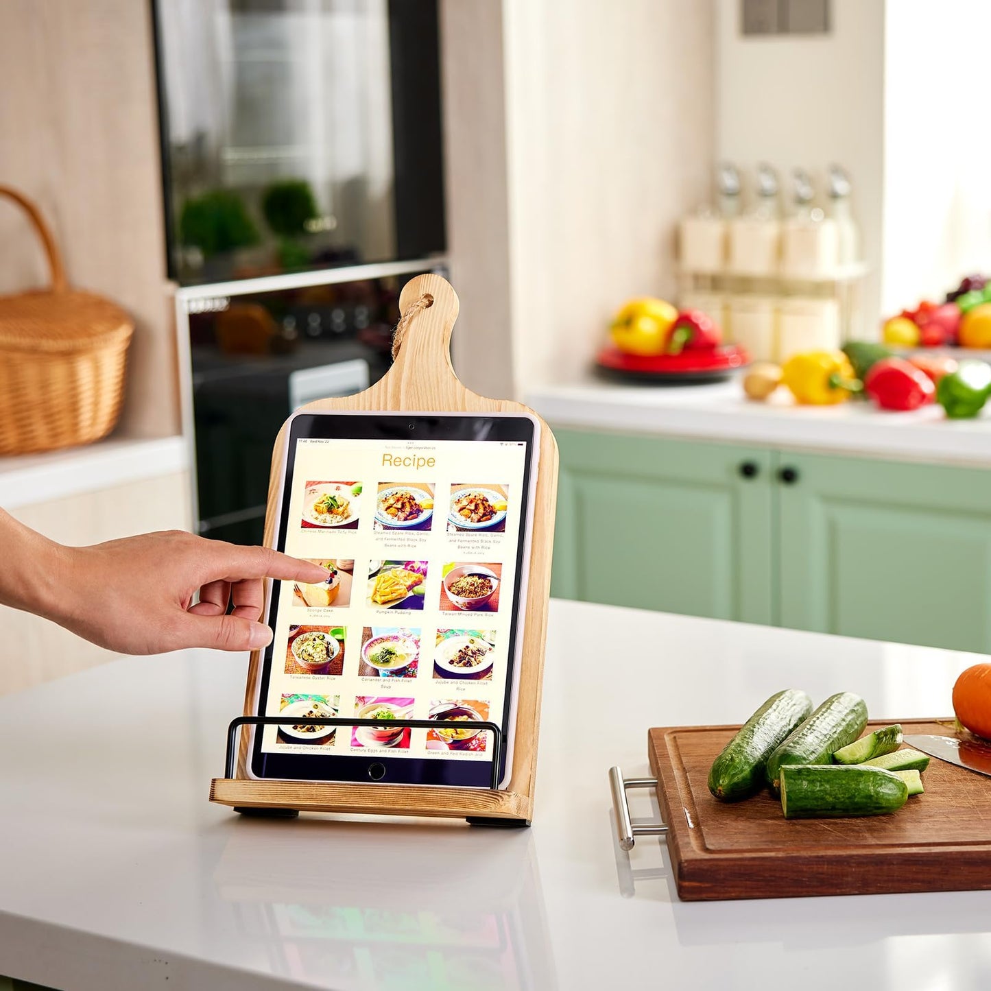 Housejoy Wooden Cookbook Stand with 2 Aprons, Hieght Adjustable Bookholder for Kitchen Counter, Cookbook Holder Stand Wood Sturdy with Measurement Conversion Chart, Foldable Easel for Kitchen