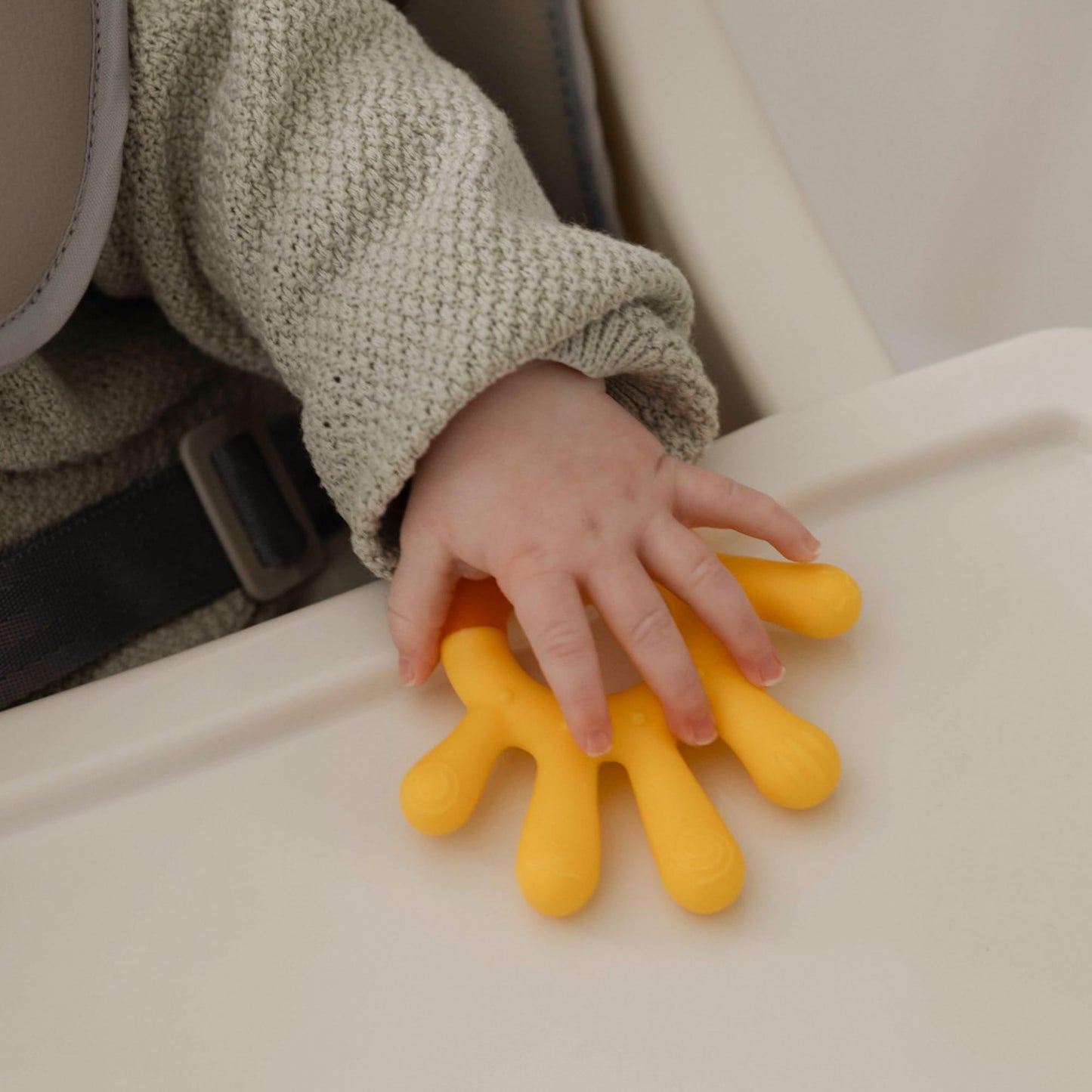 Nuby Three Step Teether Set | 3 Pack | 3m+ | Soft and Hard Teething Surfaces (Pack of 6)