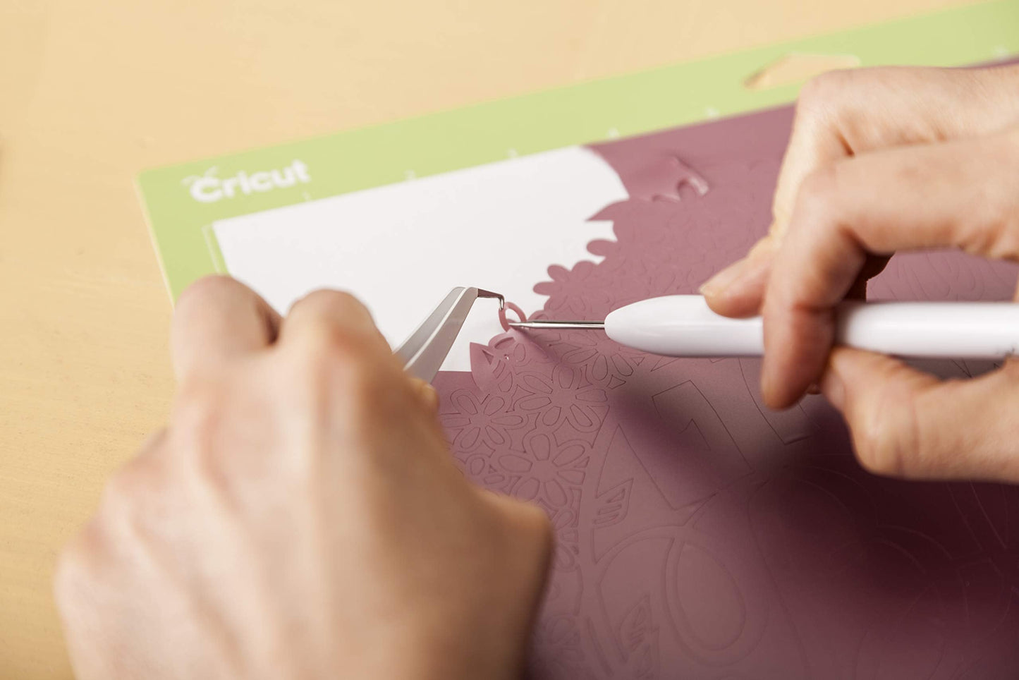 Cricut Basic Tool Set - 5-Piece Precision Tool Kit for Crafting and DIYs, Perfect for Vinyl, Paper & Iron-on Projects, Great Companion Cutting Machines, Mint