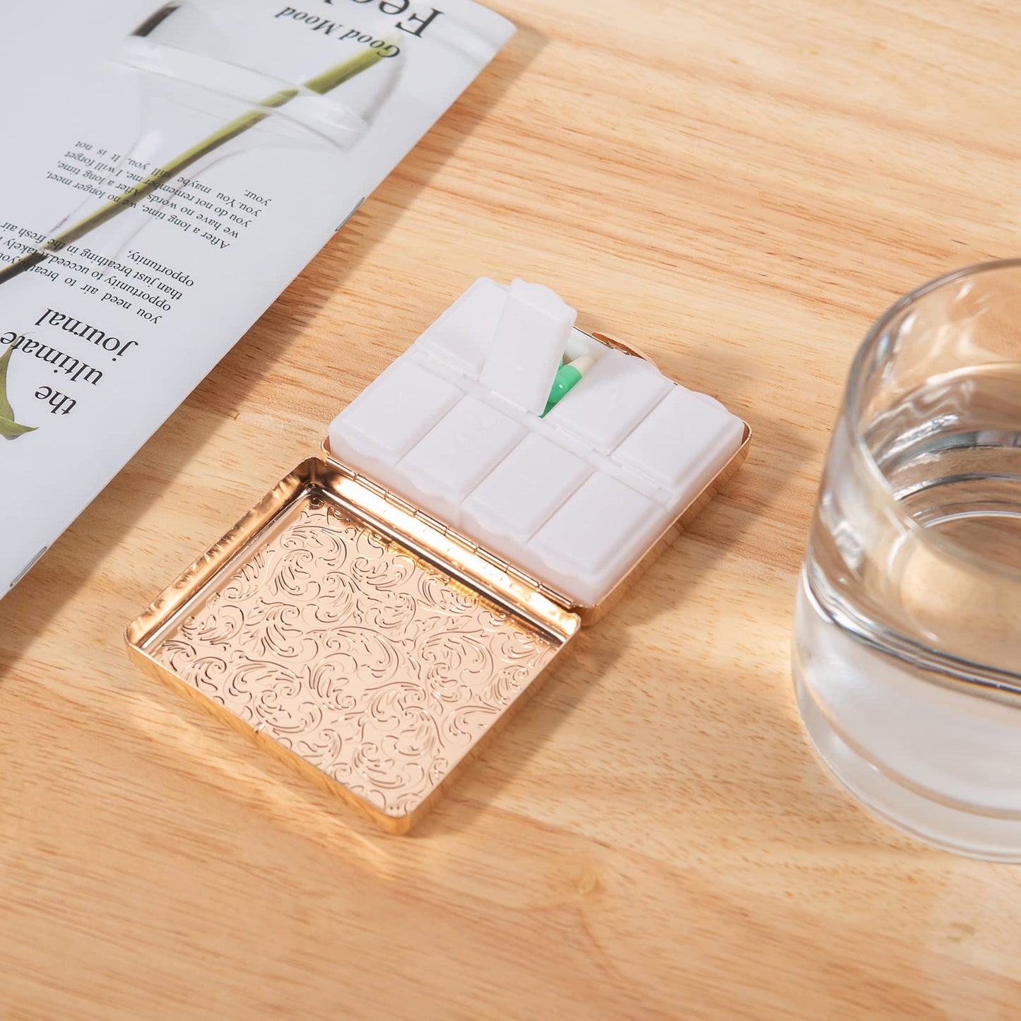 Fashion Elegant Medicine Portable Double Protection Switch Metal Travel Pill Box (7 Days) /8 Compartment (Champagne Gold)
