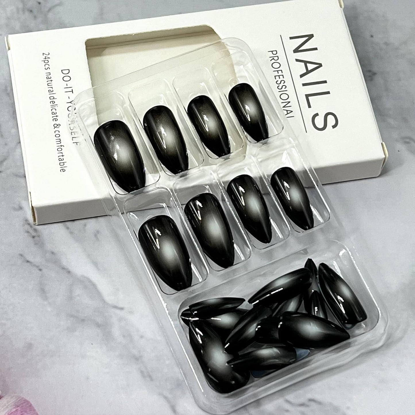 Black Press on Nails for Women Long Almond False Nails with Design Mirror Acrylic Glue on Nail Reusable Natural Stick on Nail