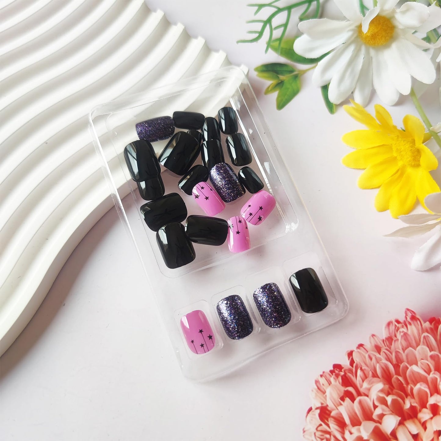 24 Pcs Stars Press on Nails HZJXRT Short Square Fake Nails Glossy Purple Glitter Acrylic False Nail Starry Sky Stick on Nail Clean Glue on Artificial Fingernails for Coquette Women Gift