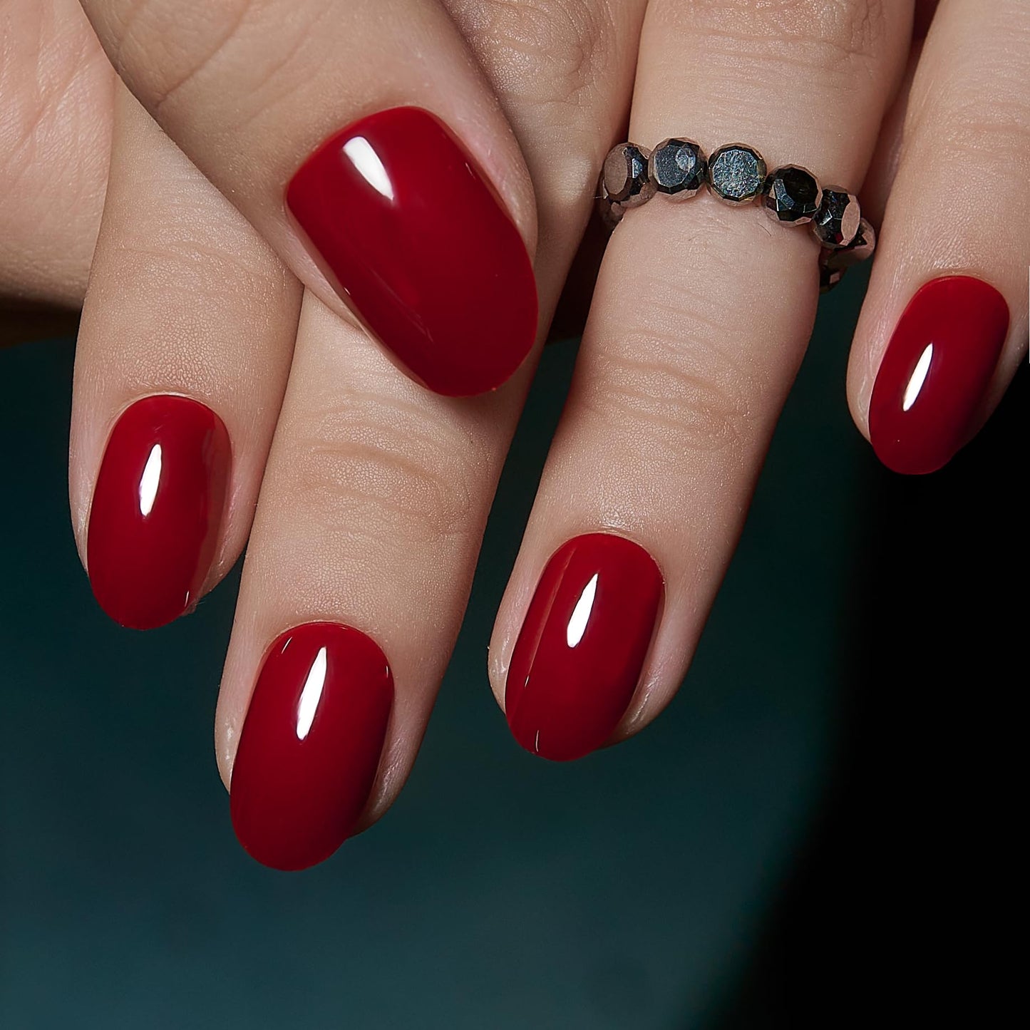 CurvLife Short Oval Press On Nails – 30PCS Classic Red Full Cover False Natural Fit Soft Gel Christmas Fake Nails Tips, Easy to Apply at Home Glue On False Nails Kit