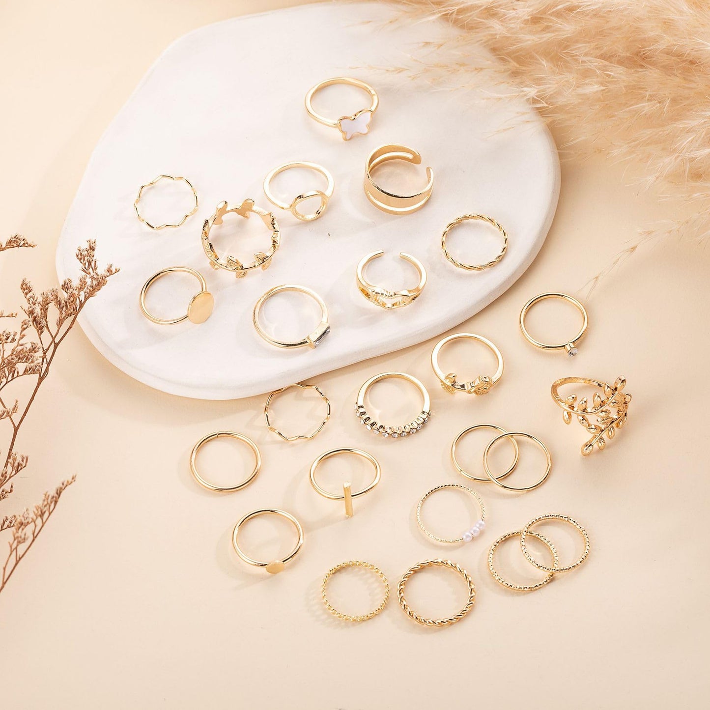 FUTIMELY Boho Retro Stackable Rings Sets for Women Knuckle Joint Finger Knuckle Nail Ring Sets Moon Stars Stack Preppy Statement Rings Cute Trendy Stuff Jewelry (E-24PC-Leaf Rings)