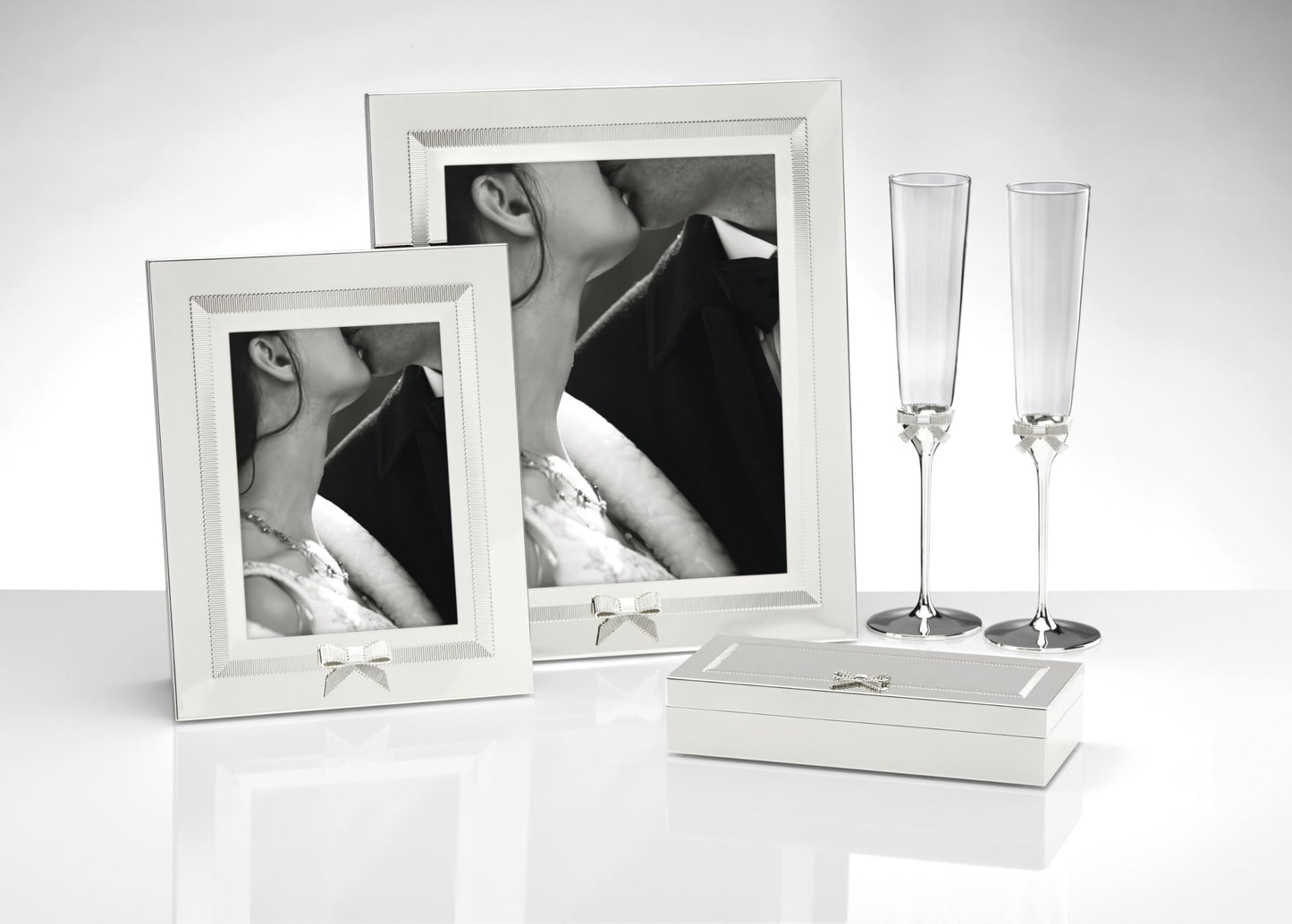 Kate Spade New York Grace Avenue 2-Piece Champagne Flute Set, 2 Count (Pack of 1), Metallic