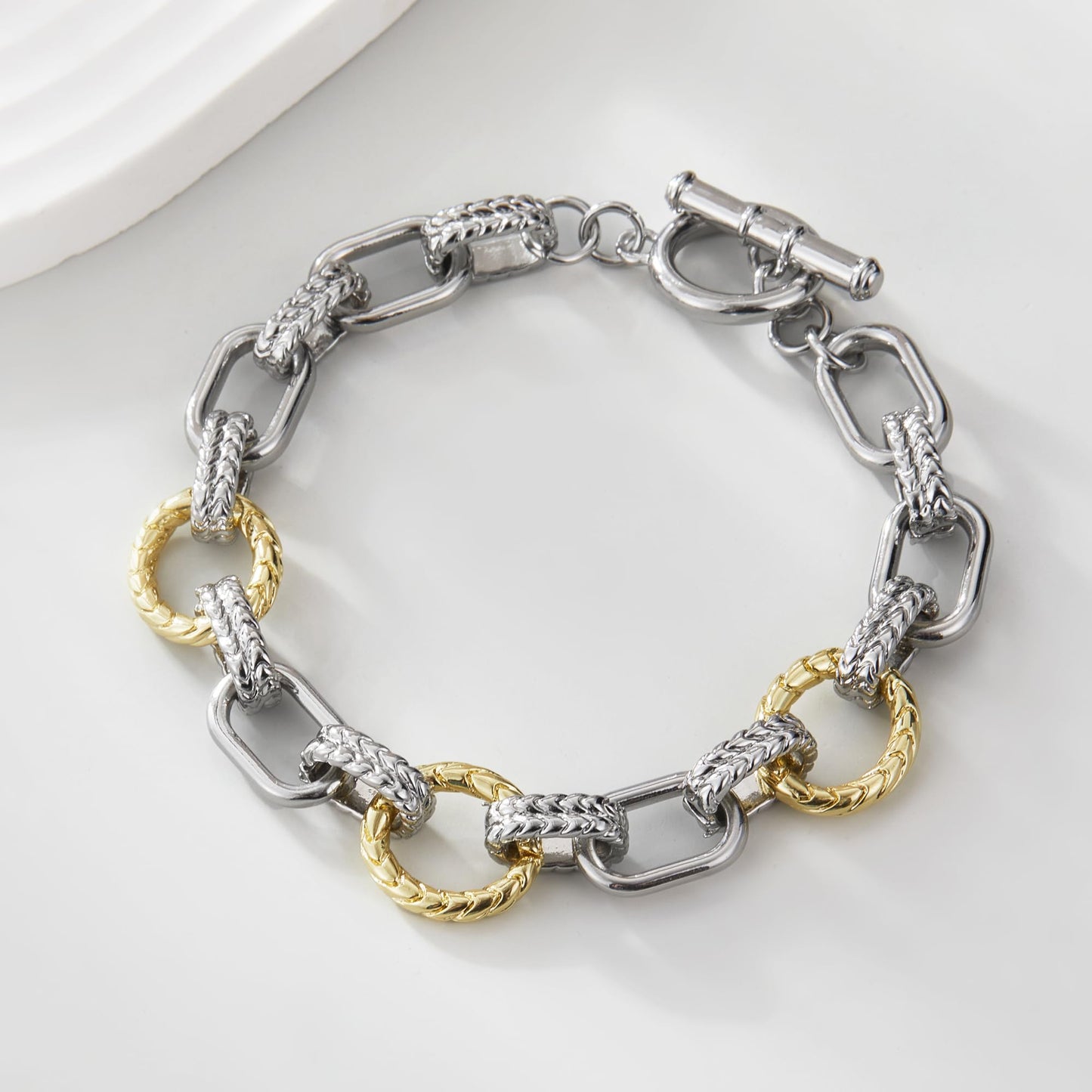 Mytys Link Bracelet for Women 2 tone Circles Chain Silver and Gold Wire Cable Bangle Designer Inspired Bracelets (Gold & Silver 12)