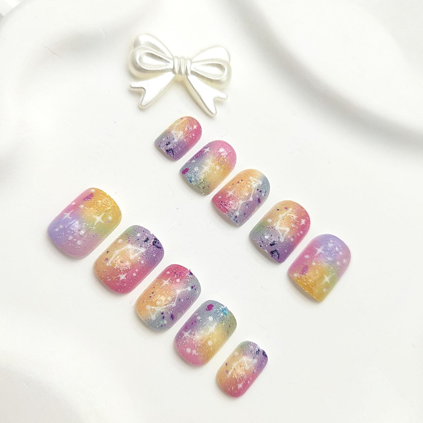 Square Press on Nails Short Fake Nails with Stars Glitter Gradient Designs Nails Press ons Colorful Glue on Nails Glossy Acrylic Nails Artificial False Nails Cute Stick on Nails for Women 24Pcs