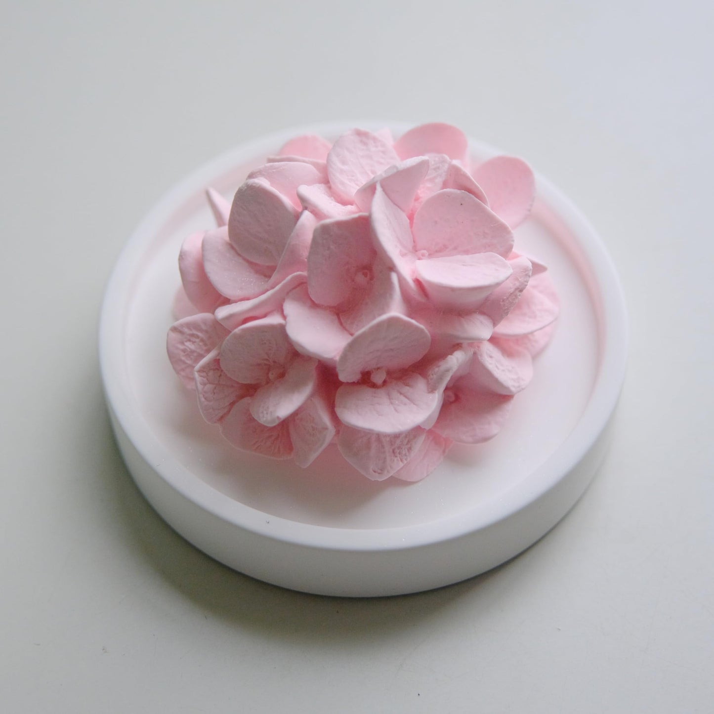 FLCSIed Essential Oil Passive Flower Diffuser -Non-Electric Peony Flower Porcelain Aromatherapy Diffusers for Small Mini Room, Desk Decorative, Bathroom (Pink, Hydrangea)