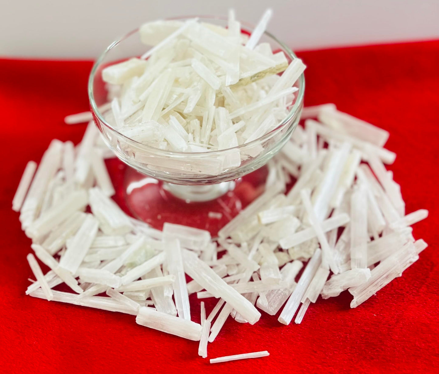 Indian Consigners Natural Crushed Polished Tumbled Gem Stone Chips, Decoration & Healing Crystals (Selenite)