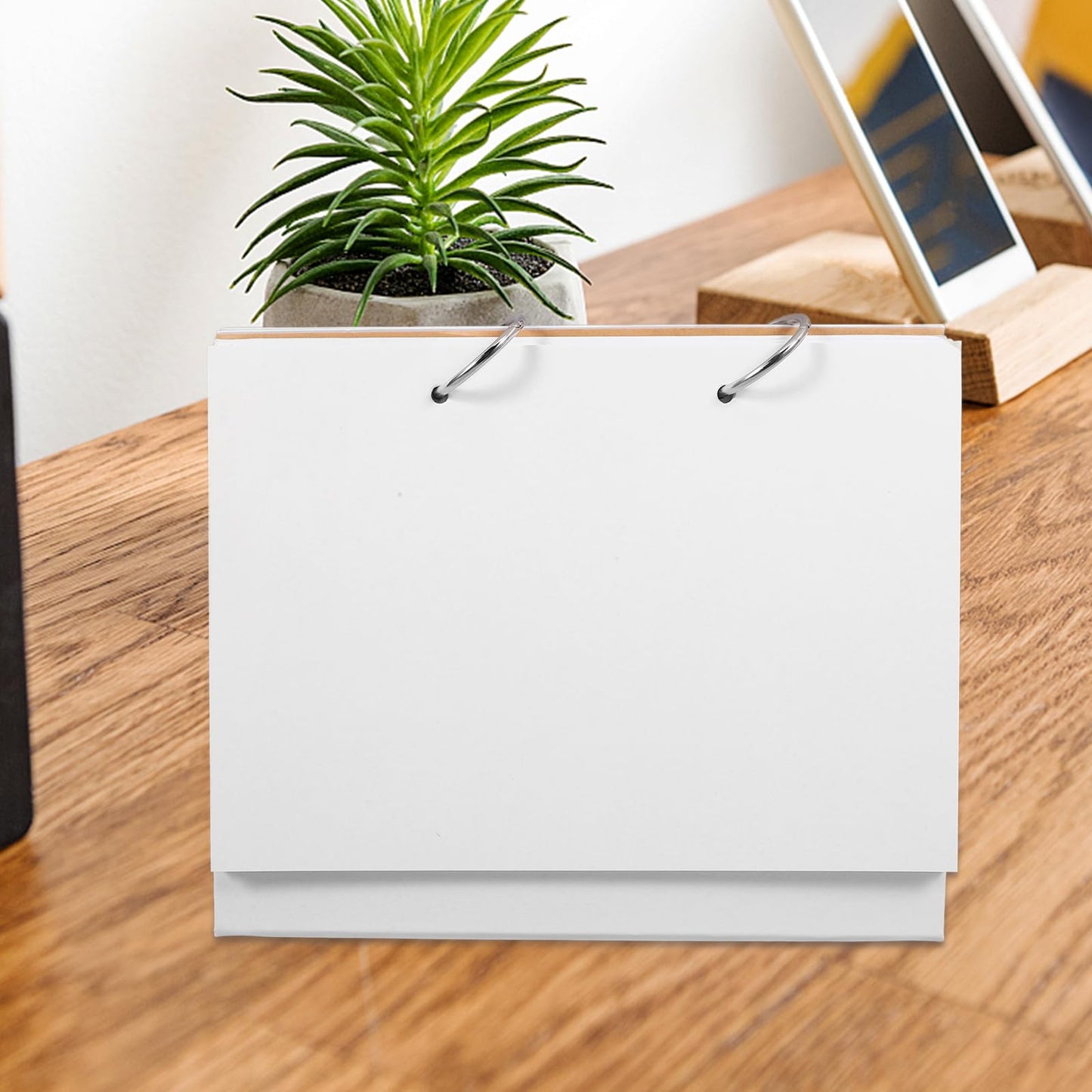VILLCASE 8-Inch Blank Desk Calendar Standing DIY Planner with 15 Sheets Thick White Paper Removable Ring Binder Flip Calendar for Desktop Drawing Photo Collages and Custom Office Agenda White