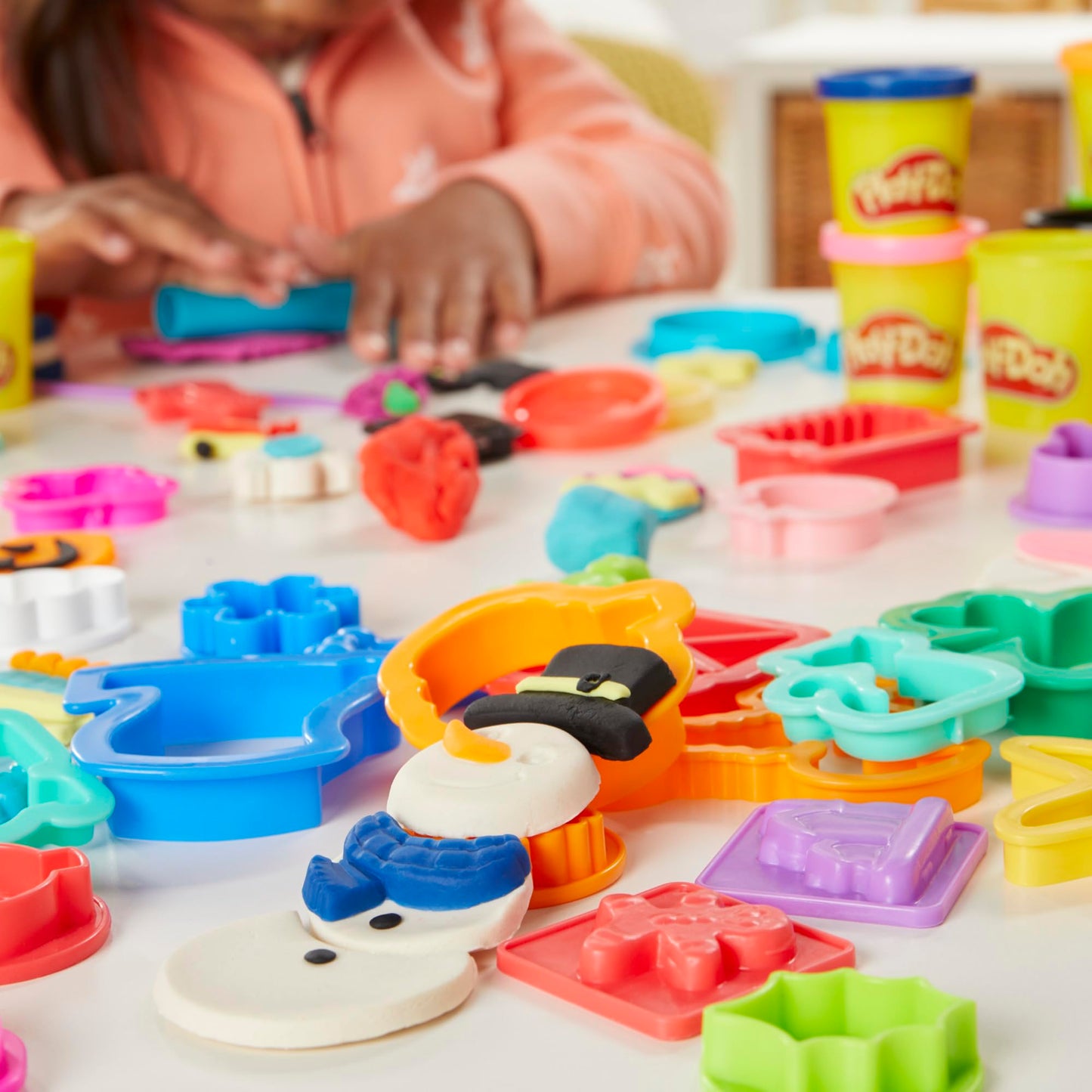 Play-Doh Holiday Set of Tools, 43 Accessories & 10 Modeling Compound Colors, Kids Toys, Holiday Arts and Crafts for Kids 3+ (Amazon Exclusive)