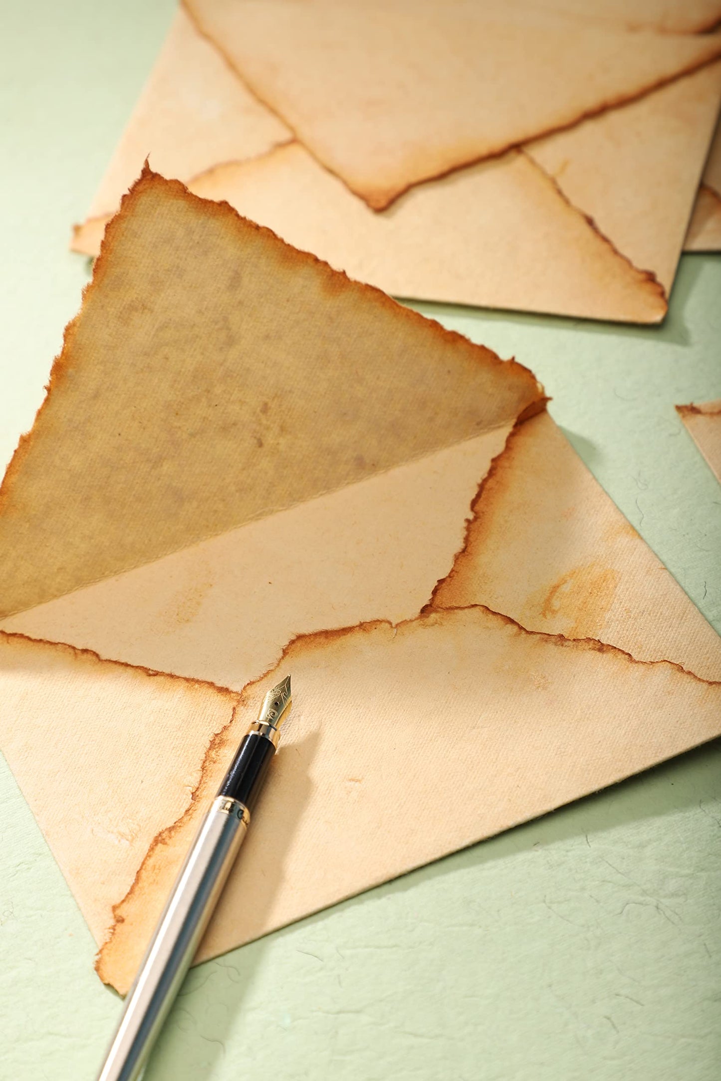 Wanderings Handmade Antiqued Envelope with Deckle Edge - 4.25 x 6.25" - Package of 25 for Writers Invitations Announcements - Cold Press Thick 150 GSM Recycled Paper