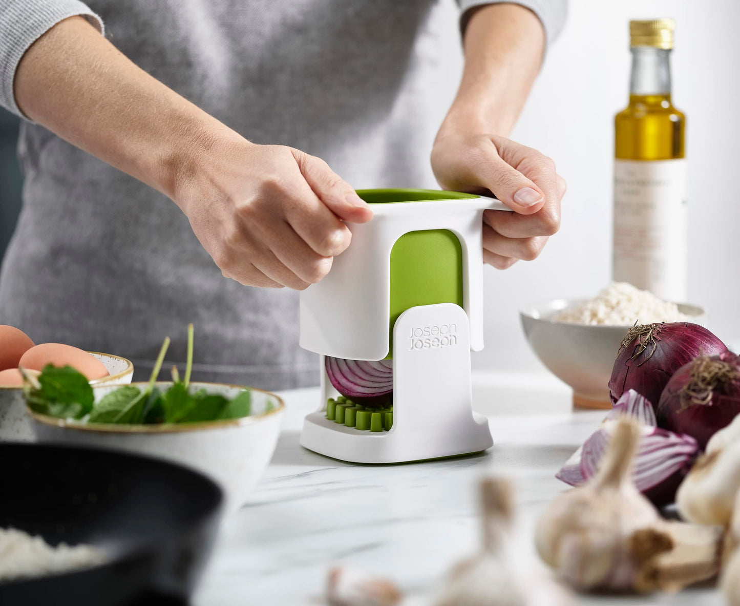 Joseph Joseph ChopCup Vegetable Chopper and Dicer, Sharp Stainless Steel blades, White