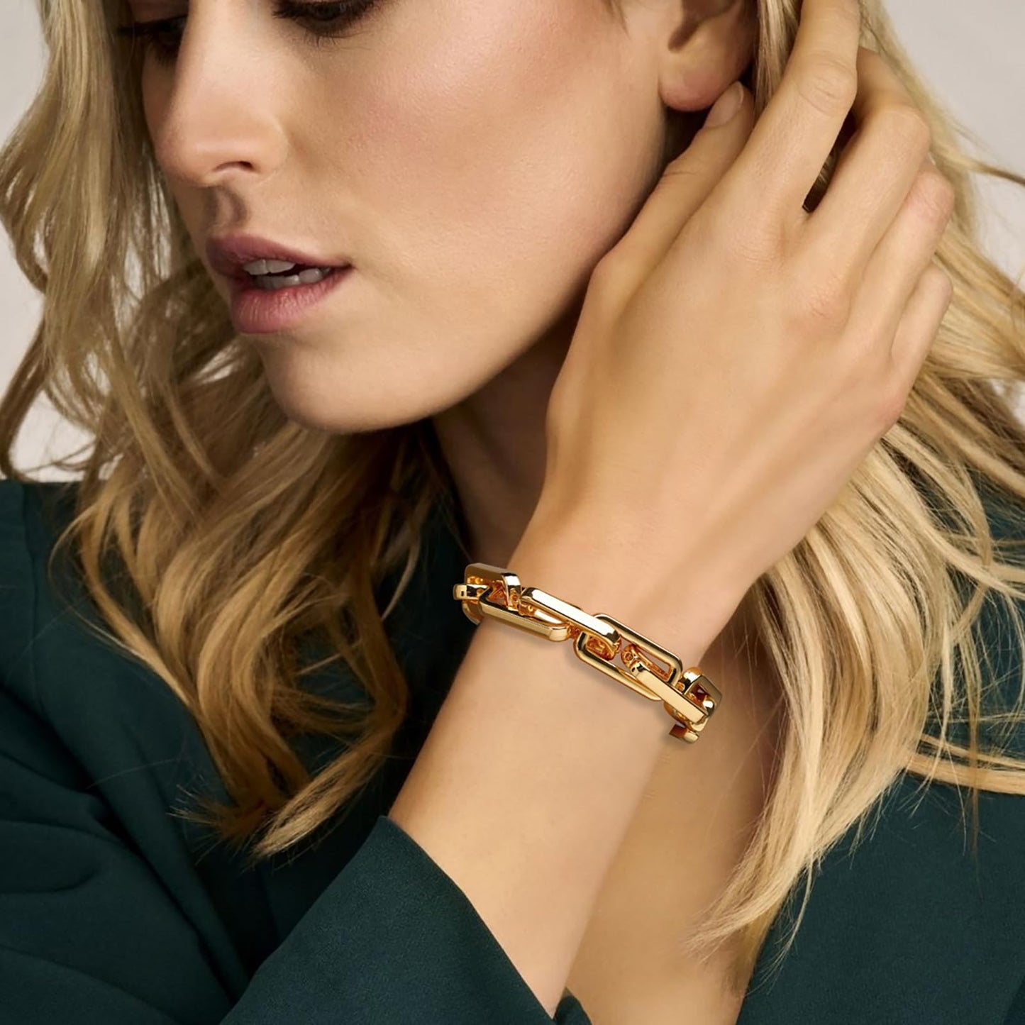 WZJLY Chunky Gold Bracelet for Women Non Tarnish, Trendy Stretch Cuban Link Chain Plated Gold Bangle Bracelets (Paperclip-gold)