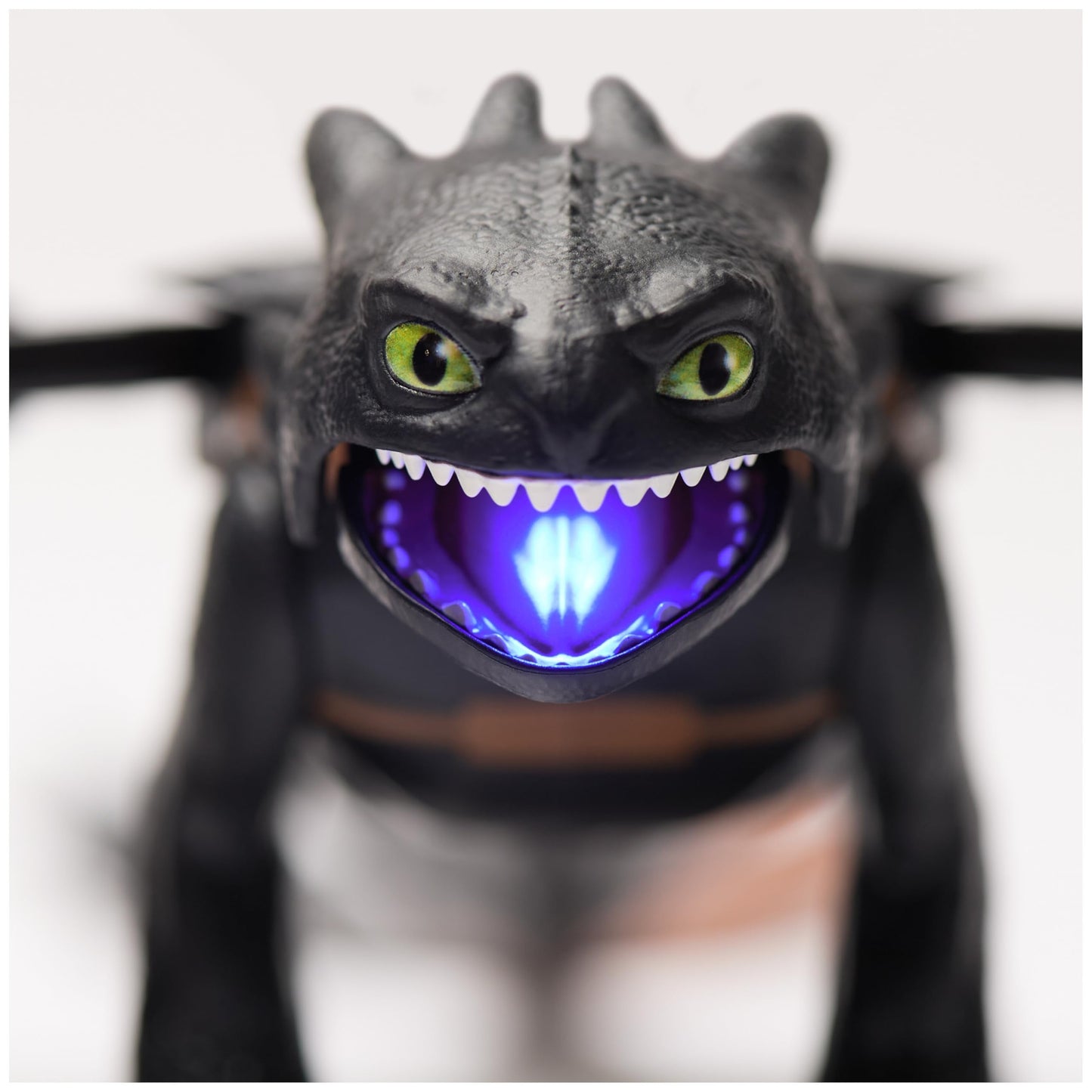 DreamWorks Dragons, How to Train Your Dragon, Ultimate Plasma Blast Toothless, 25” Wings with Lights & Sounds Action Figure, Kids Toys for Boys Ages 4 and up