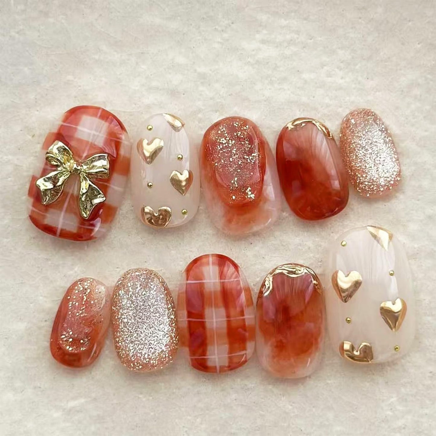 24Pcs Romantic Valentines Press on Nails Short Oval Fake Nails with 3D Bow Plaid Rhinestones Designs Cute Glue on Nail Gold Heart False Nails Glitter Acrylic Full Cover Stick on Nail for Women